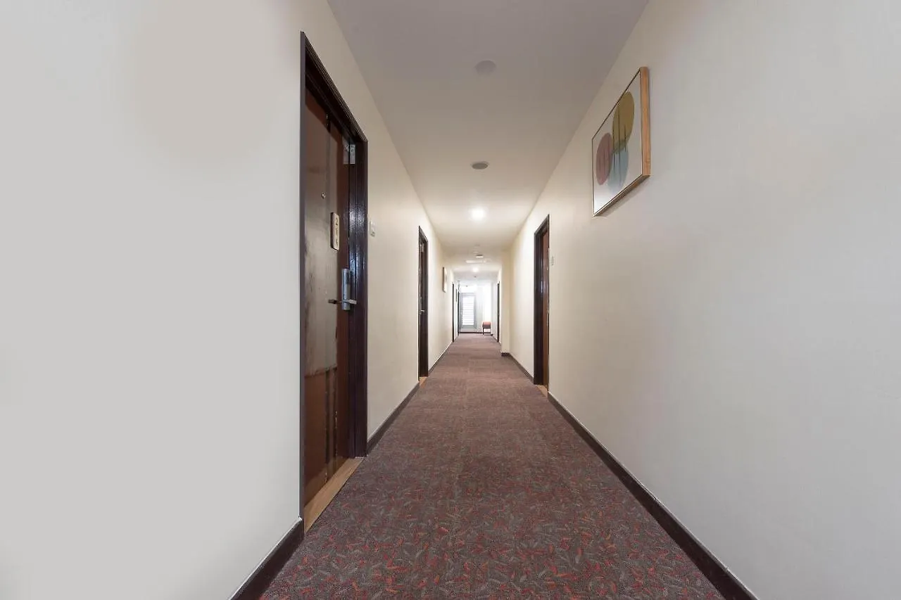 **  Capital O 90447 Hotel Ezzyhome Kebun Teh Johor Bahru Malajsie