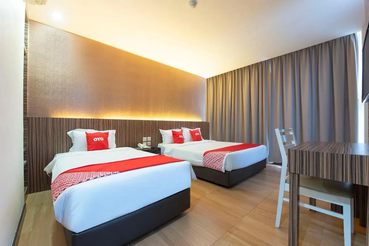 Capital O 90447 Hotel Ezzyhome Kebun Teh Johor Bahru